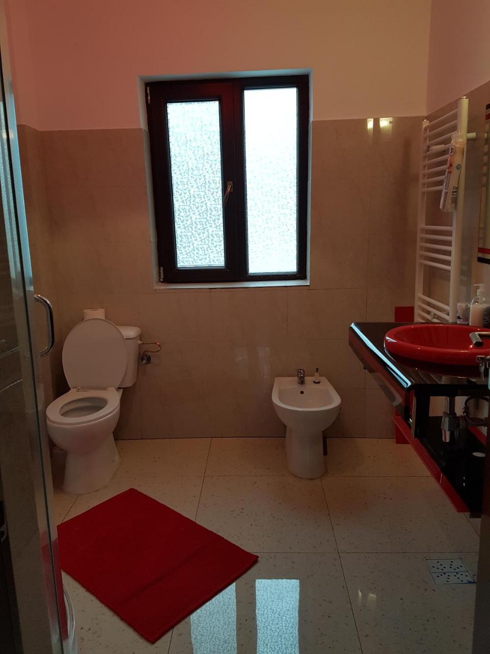 Rent Holding Apartments Iasi Eksteriør billede