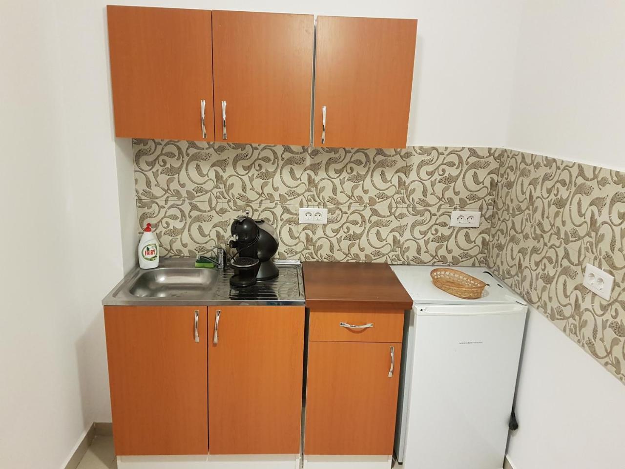 Rent Holding Apartments Iasi Eksteriør billede